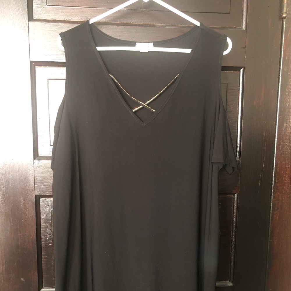 Black cutout shoulder bling criss-cross top 3x